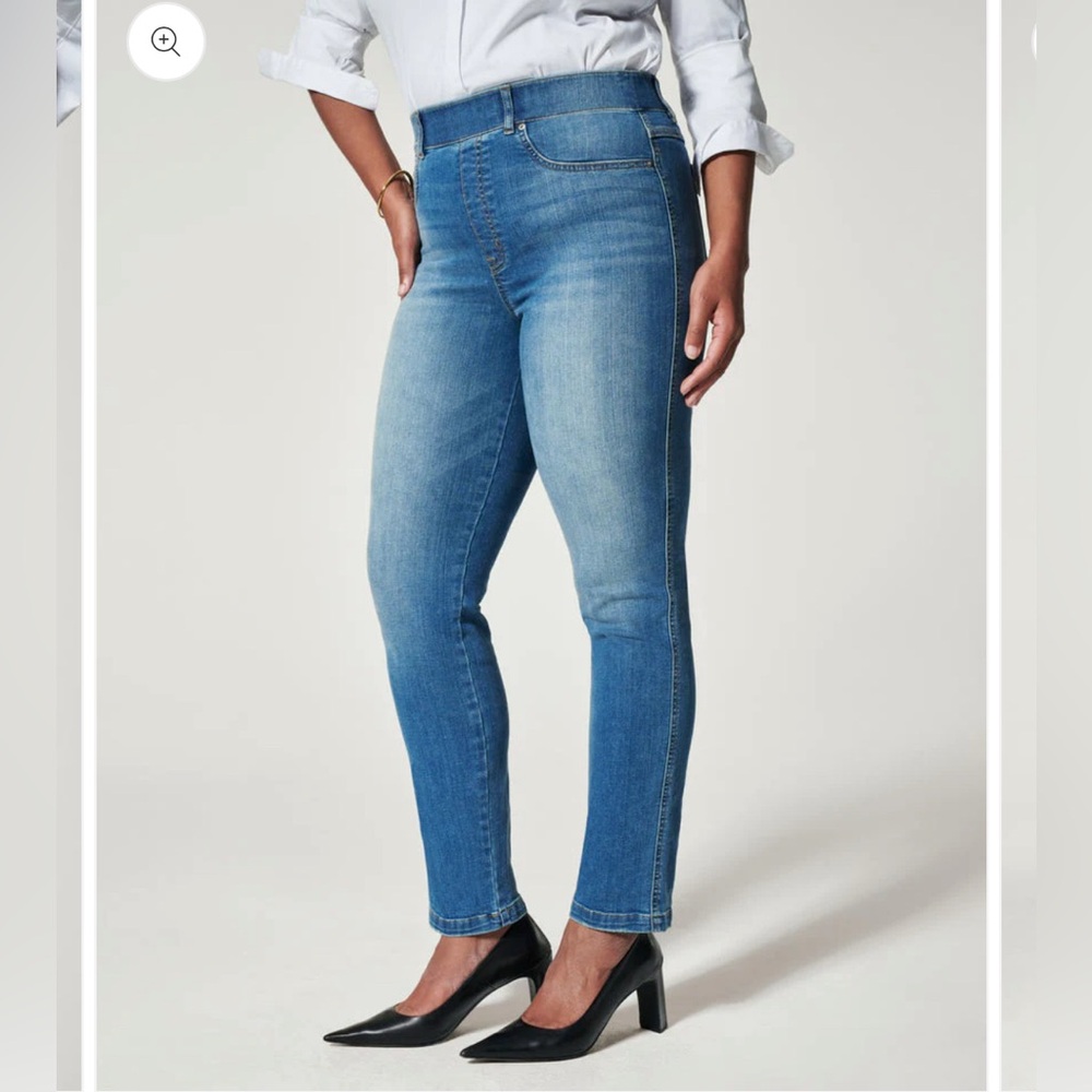 Stylish Blue Skinny Jeans for Women